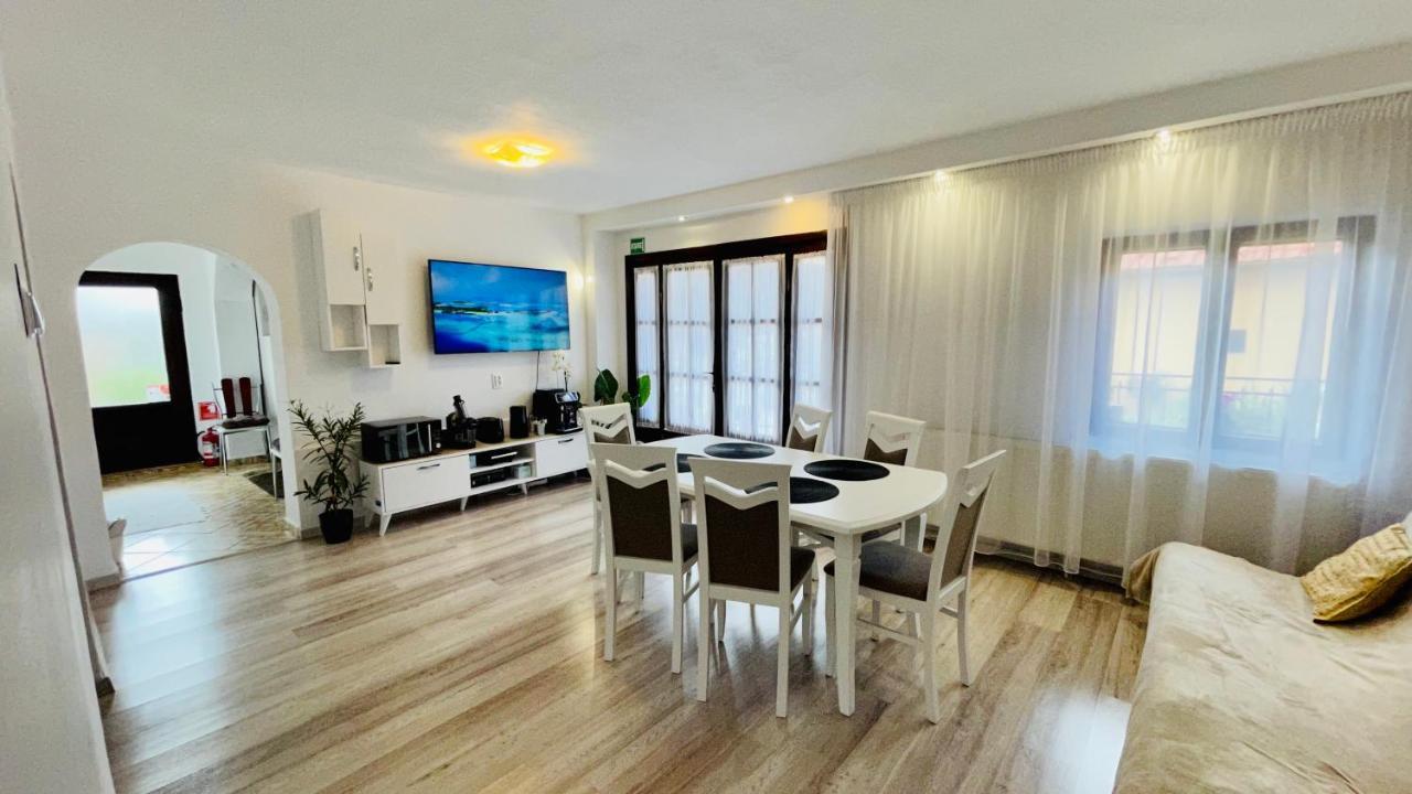 Апартаменти Leto House Тиргу-Жіу Екстер'єр фото